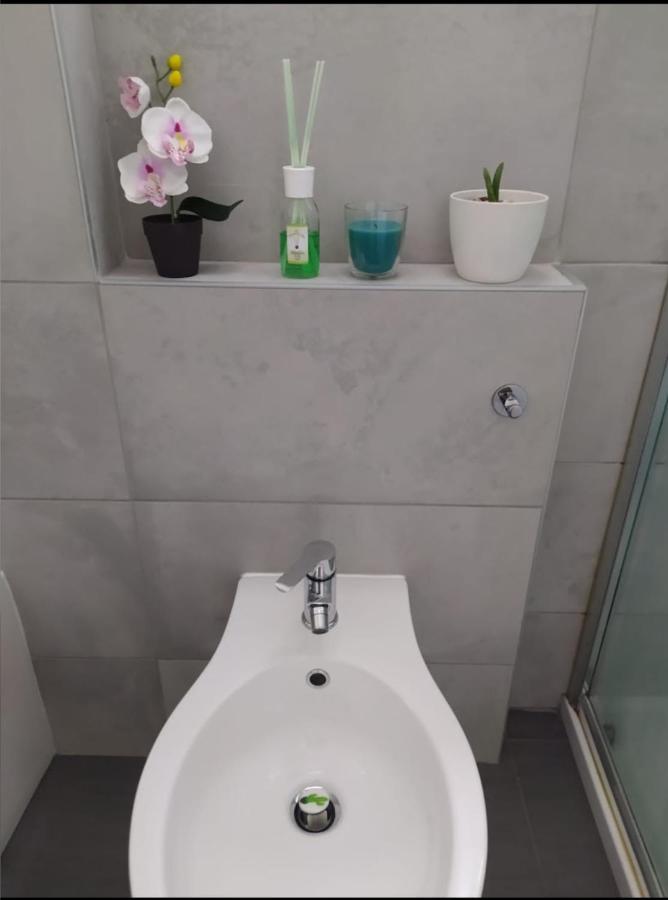 Апартаменты Momy House Сан-Дона-ди-Пьяве Экстерьер фото