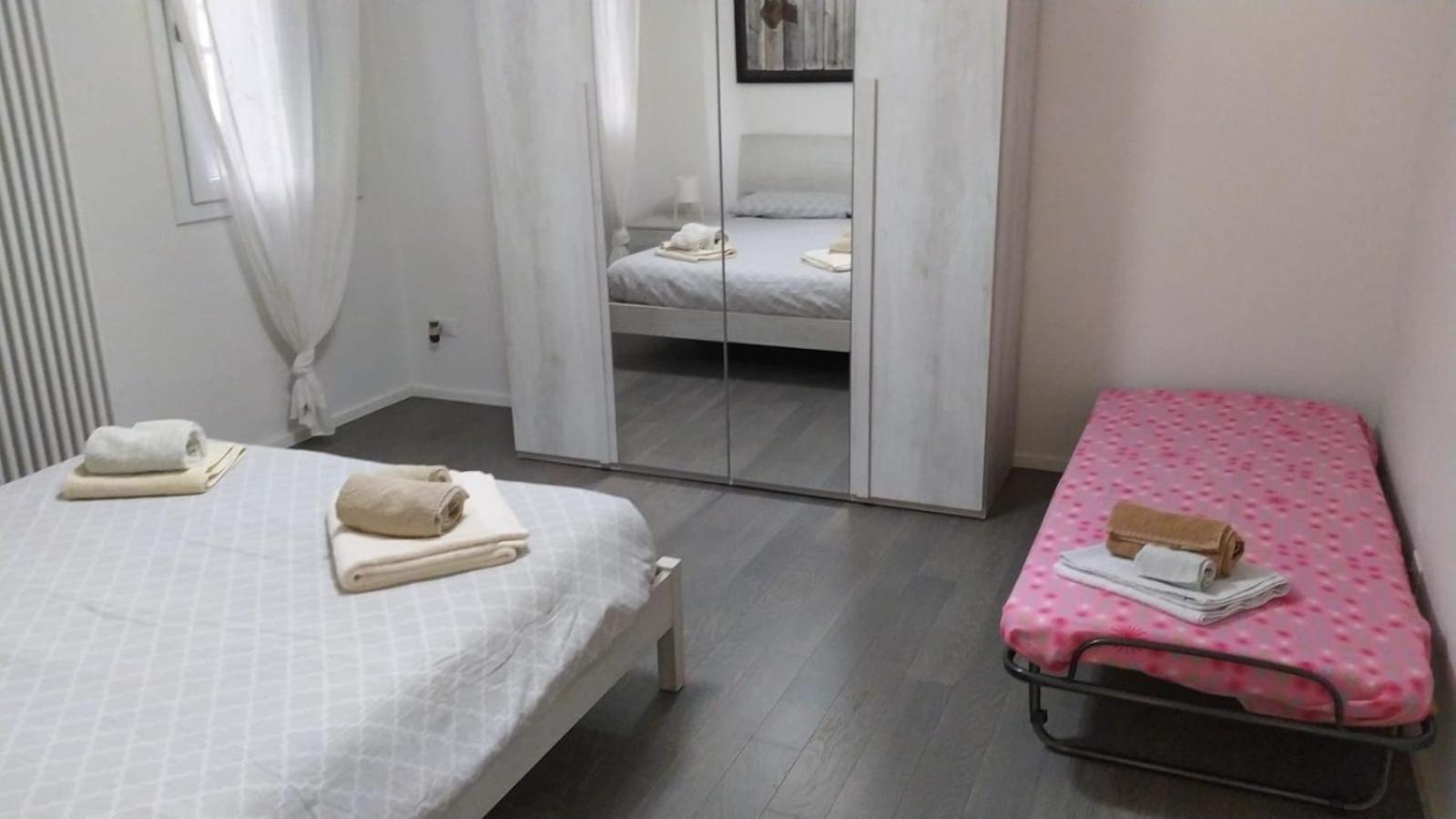 Апартаменты Momy House Сан-Дона-ди-Пьяве Номер фото
